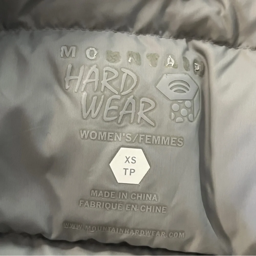 Mountain Hardware Down Vest - Picture 3 of 12